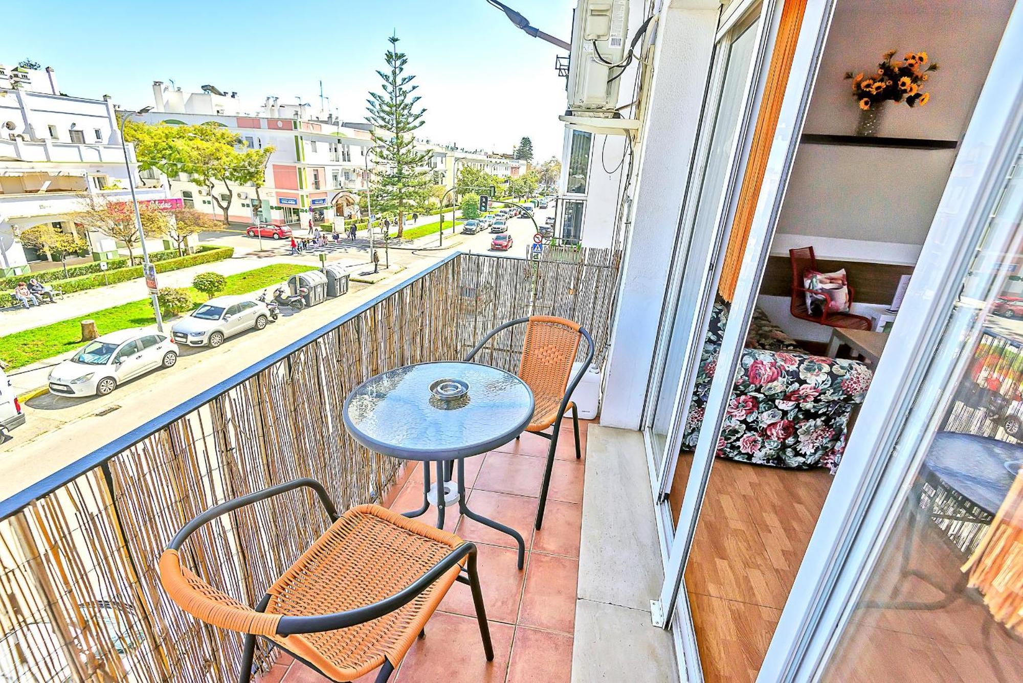 Plaza De Toros 3-Bedroom Apartment With Balcony El Puerto de Santa Maria Bagian luar foto